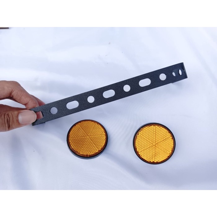 LAMPU MOTOR MODEL MATA KUCING PLUS BREKET SPAKBOR BELAKANG DUDUKAN PLAT NOMOR UNTUK NMAX AEROX LEXI 