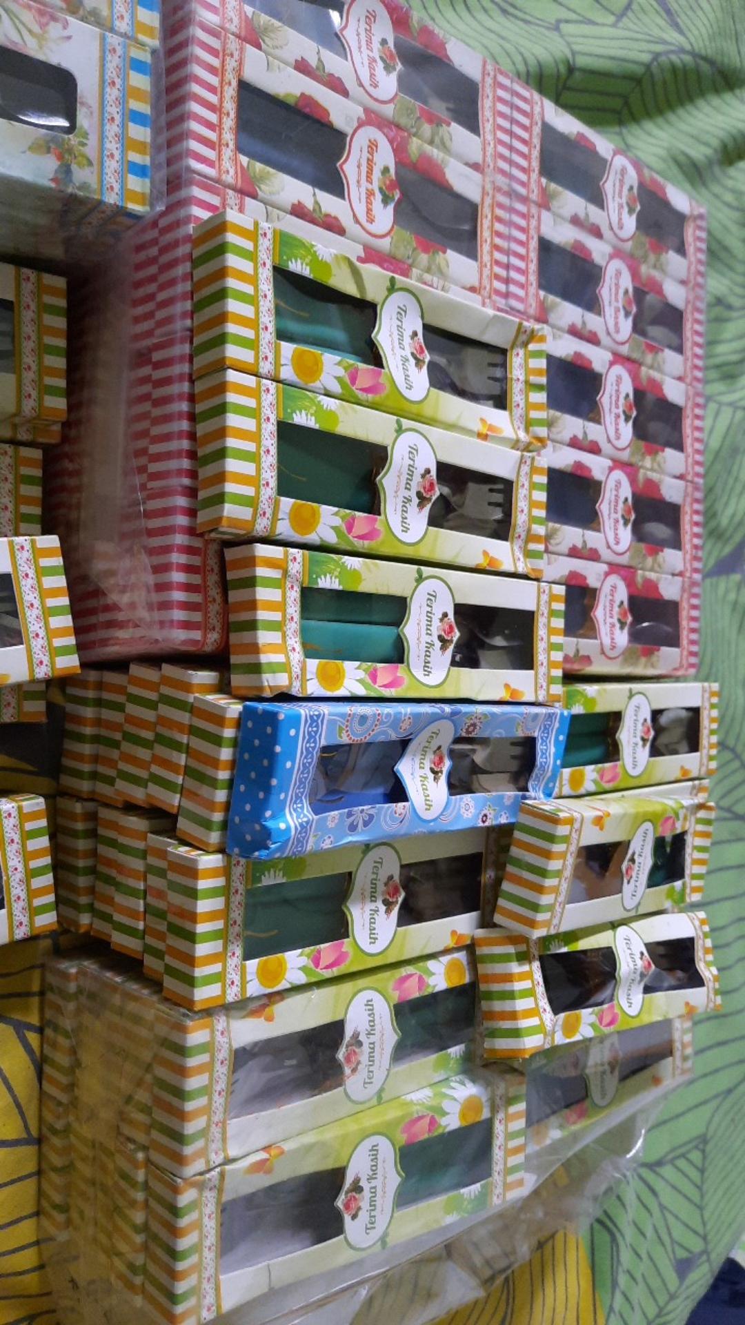 Sendok Garpu Teh Kecil  Kemas Box Motif