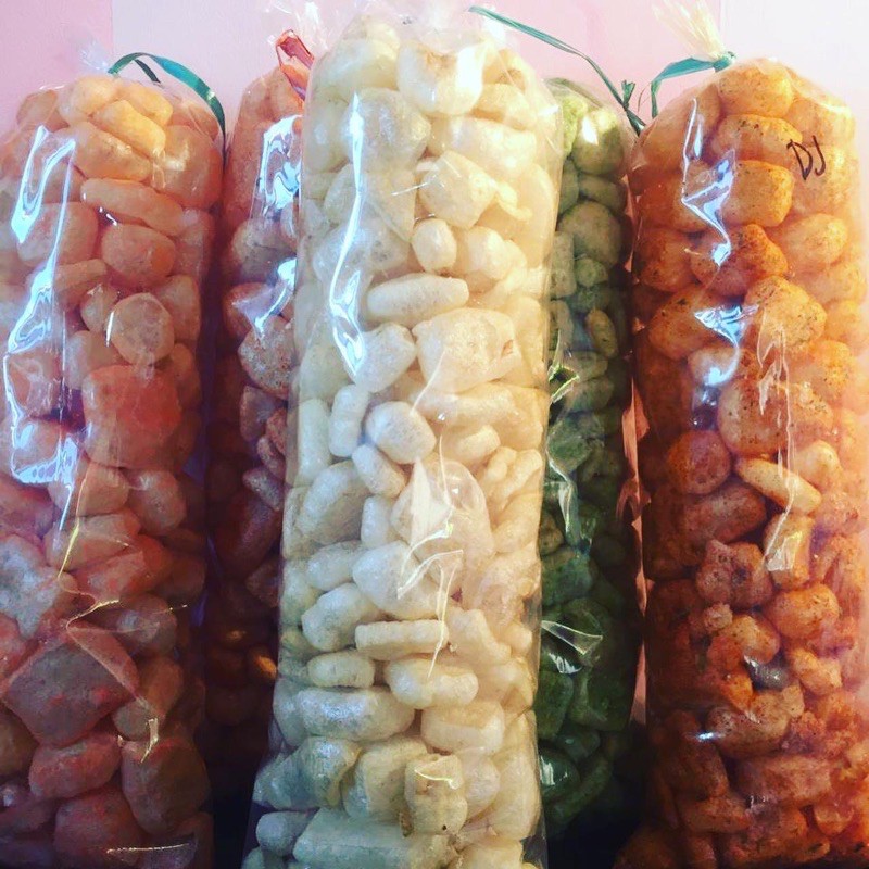 

krupuk kulit guling