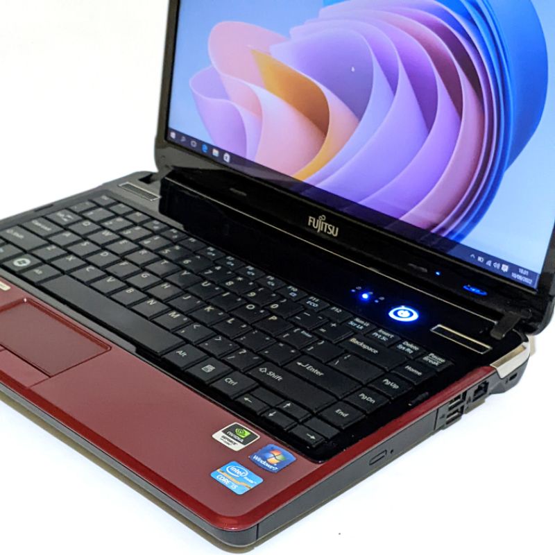 laptop desain grafis/editing tangguh Fujitsu Lifebook LH531 - core i5 - Ram 16gb Dual vga Nvidia