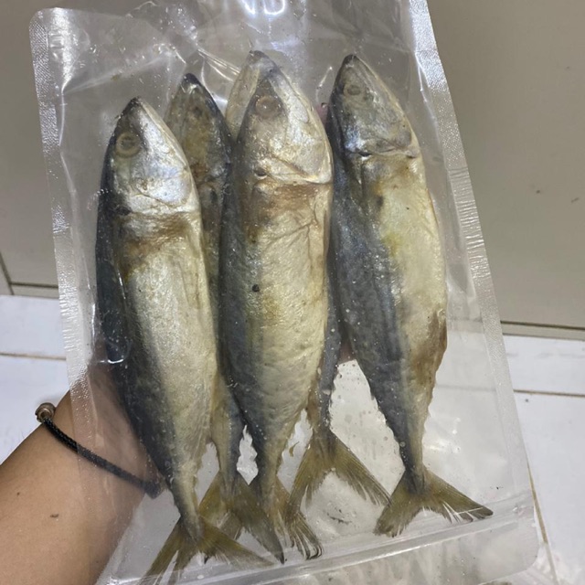 

Ikan Asin Peda Putih 500gr isi 5