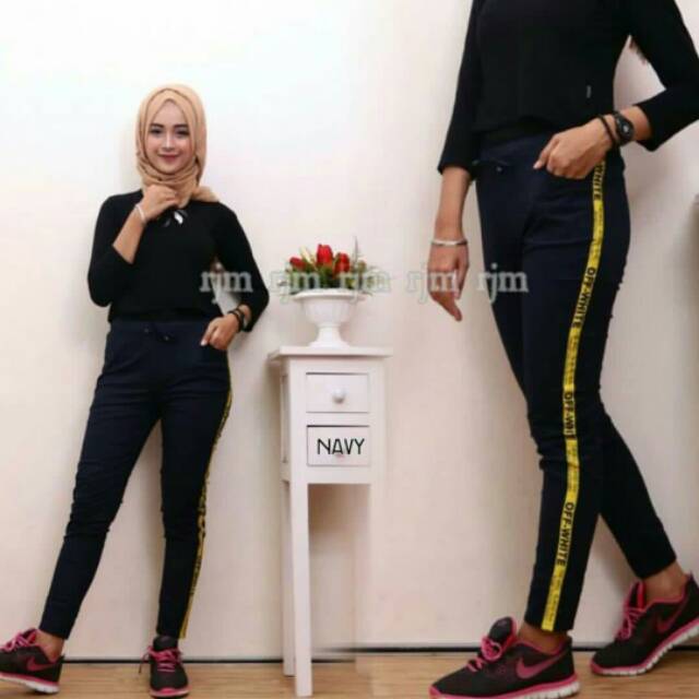 CELANA STRECH OFF WHITE