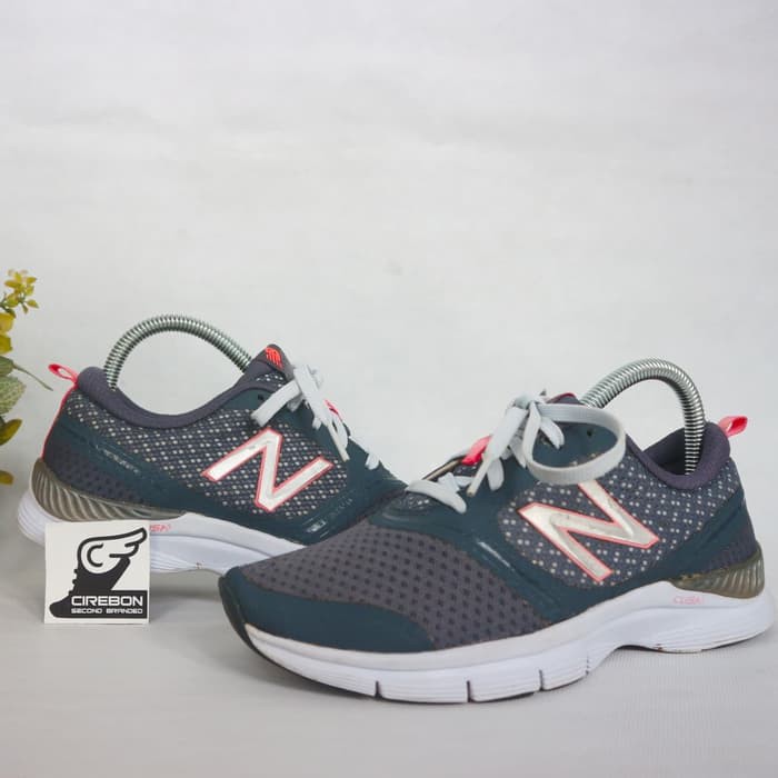 Jual Sepatu Bekas NB New Balance Original Second Shopee Indonesia