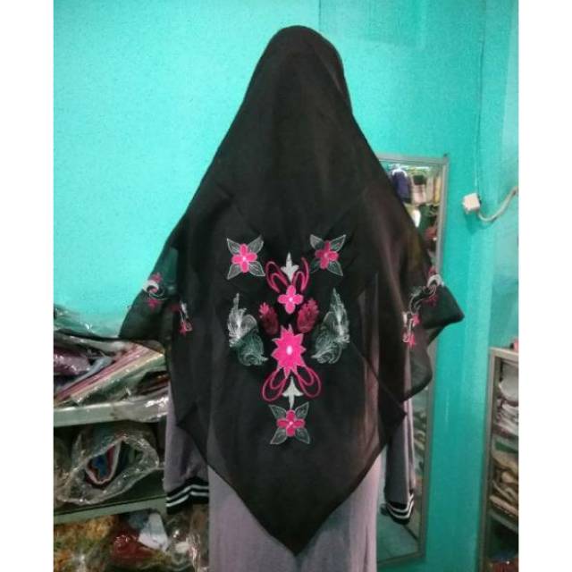 Jilbab segiempat paris bordir