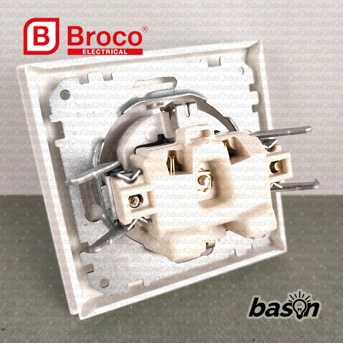 BROCO E154 PLANO WH - Stop Kontak with Child Protection