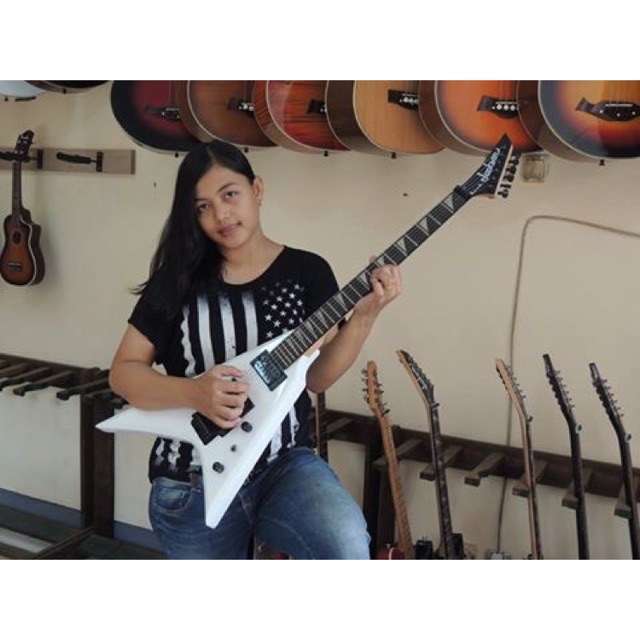 Gitar elektrik jackson v RR