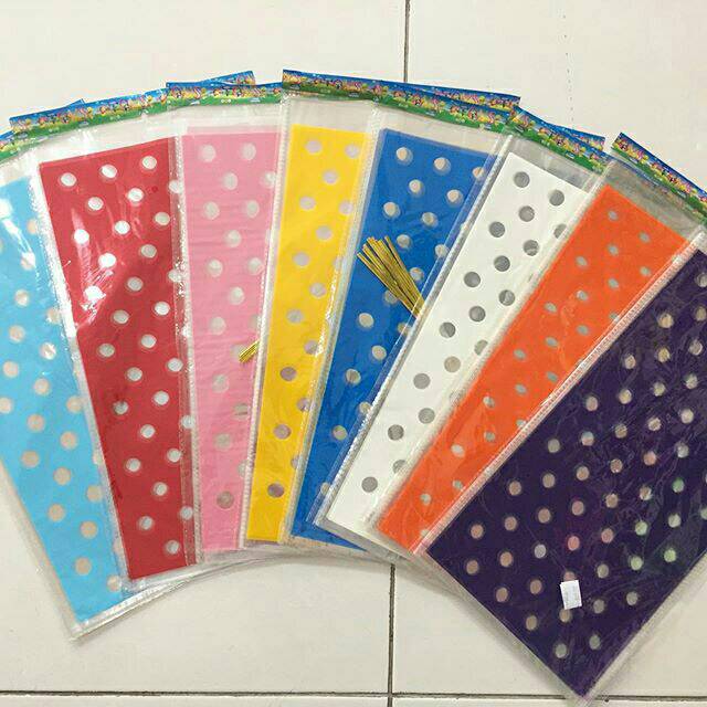 

Plastik Snack Polkadot M 20x20