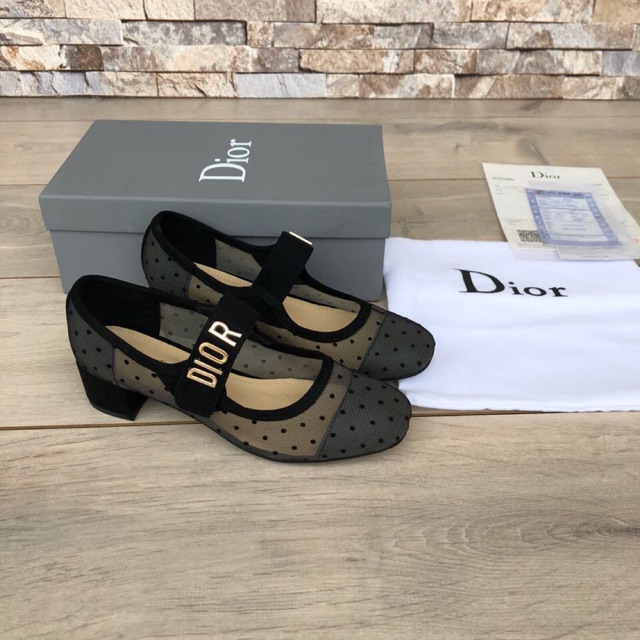 Sepatu Dior Baby