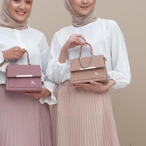 ➼ Eliza Sling Bag (Aksesoris Black Niekel) - Reloashop - Tas Selempang Wanita - Tas Wanita ❈