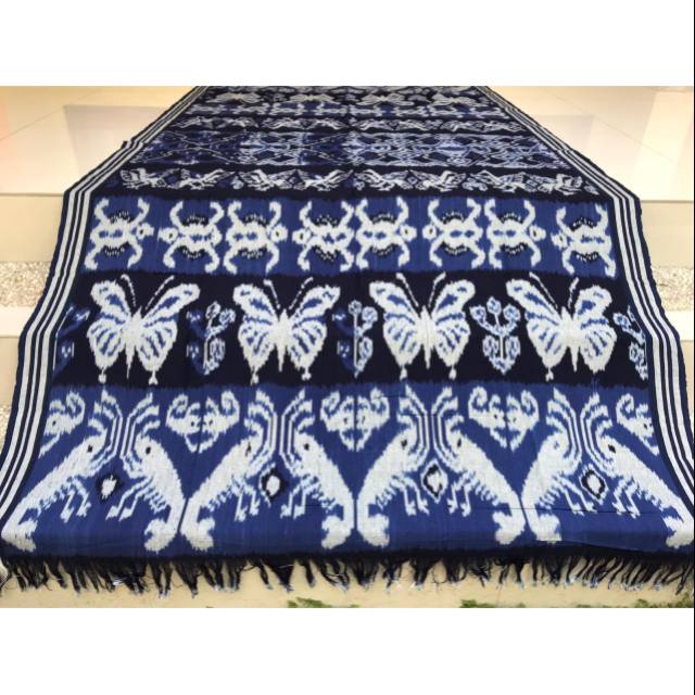 Kain blanket Etnik Tenun Troso Motif Hewan