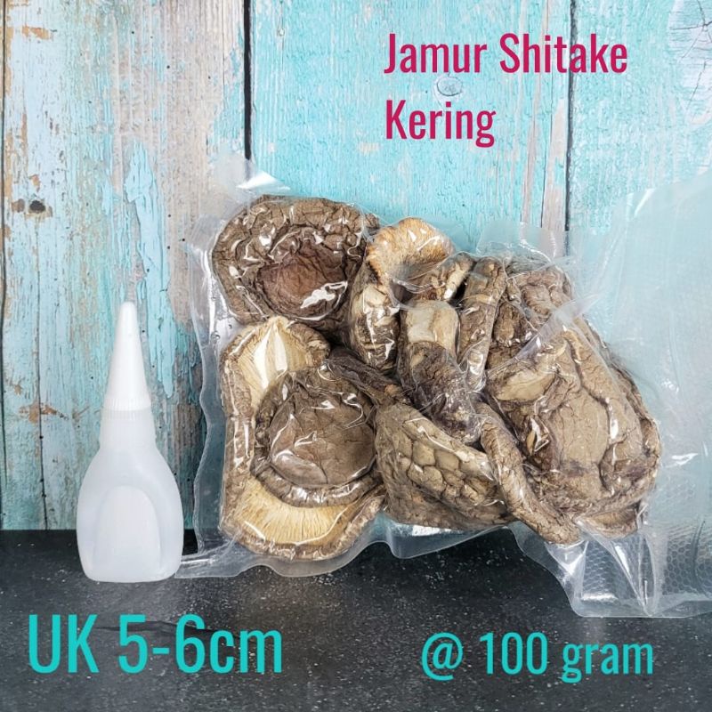 

Jamur shitake kering / siangku / hioko kering 100 gr uk 5-6 cm
