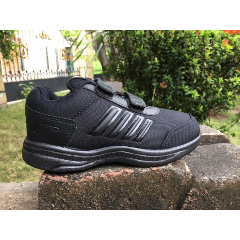 Sepatu sekolah anak SD - SMP model terbaru/sepatu sekolah hitam/sepatu freed