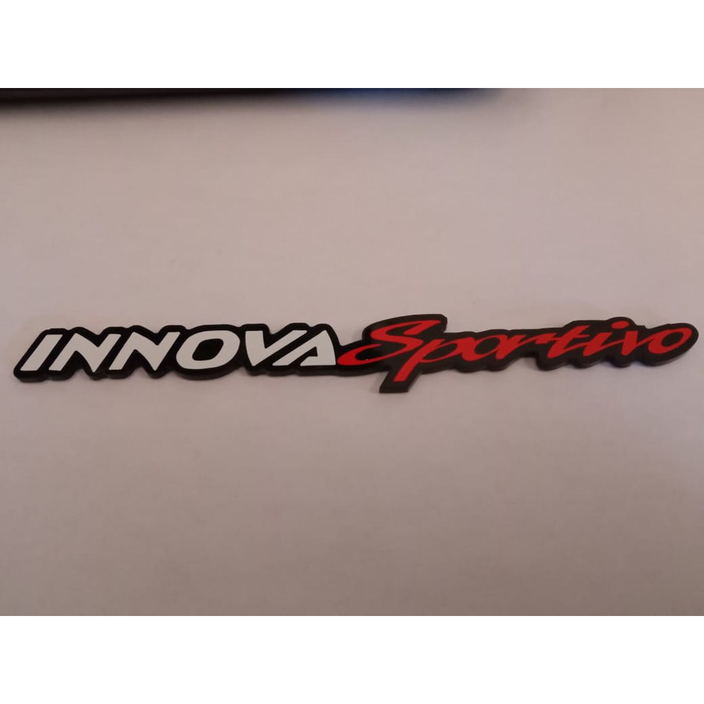 Emblem Belakang Mobil Innova  sportivo Acrylic