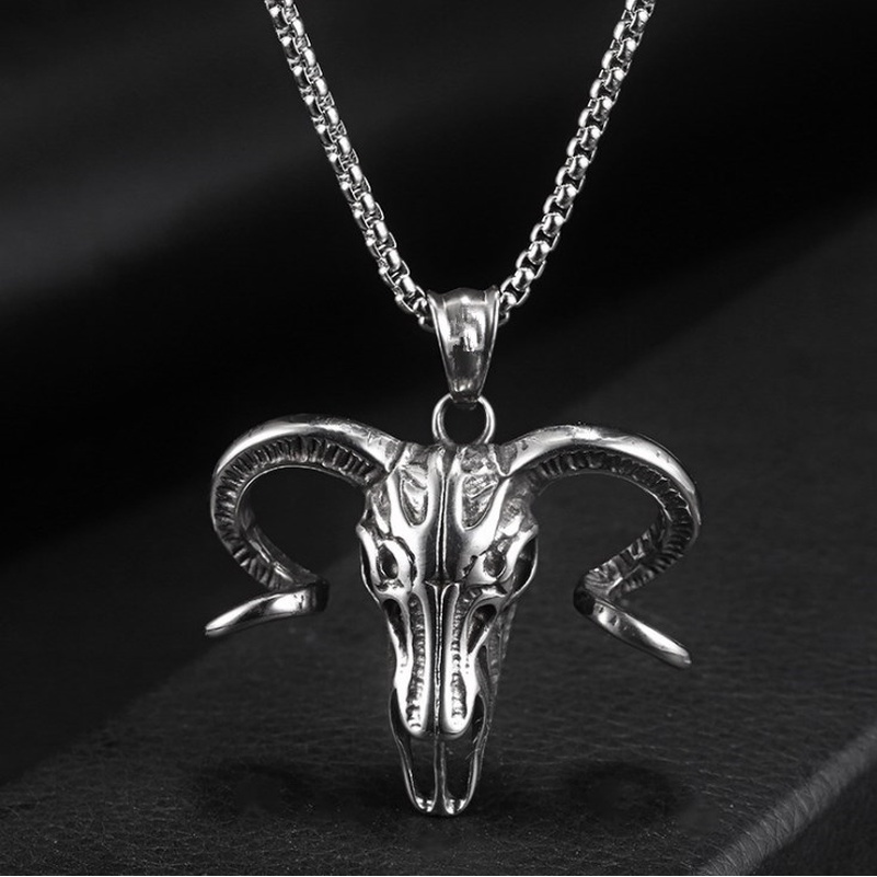 Kalung Rantai Liontin Kepala Banteng Bahan Metal Gaya Vintage Gothic Rock Punk Untuk Pria