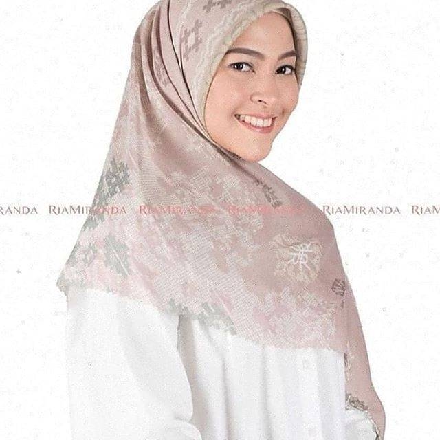 MINA SCARF RIA MIRANDA