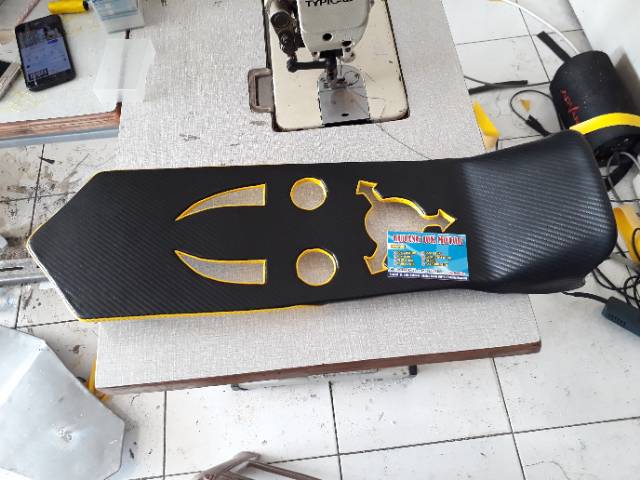 JOK MOTOR CB RACING MODIFIKASI LUBANG TIPIS
