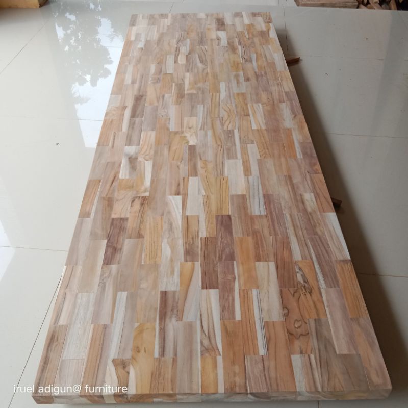 

PAPAN LAMINASI (Kayu jati asli)210x50x2cm belum finishing