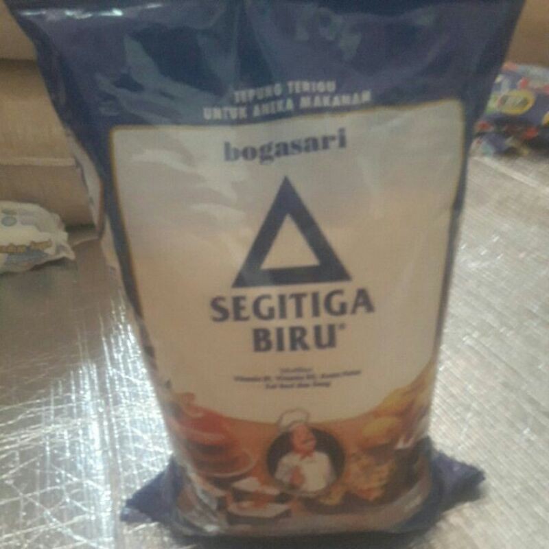 

terigu segitiga biru