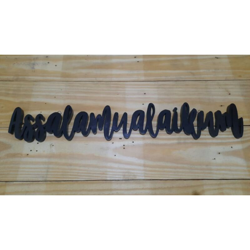 Tulisan Kayu Ukir Dinding  Pintu Assalamualaikum