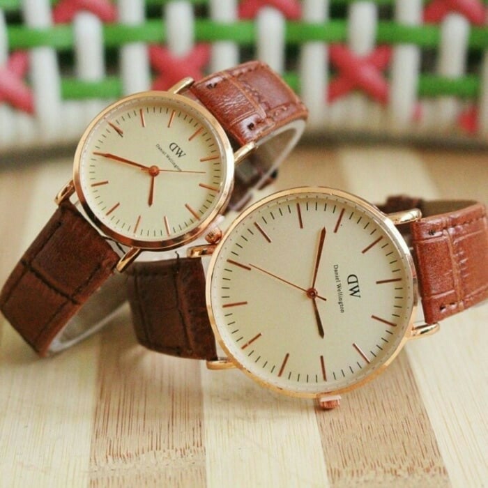 Terlaris jam tangan couple kulit pasangan termurah / jtr 1083 coklat