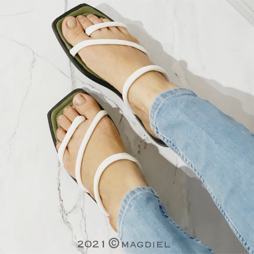 Magdiel - Larysa Sandal Wanita