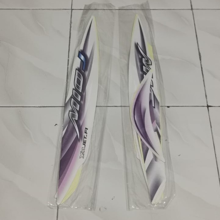 Stiker Bodi Lis Body Striping Mio J Putih 2012 Jari Jari