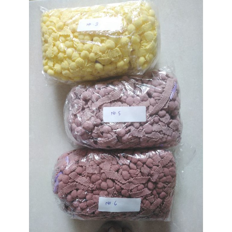 Renda pompom warna pastel rol 5 yard /20 yard