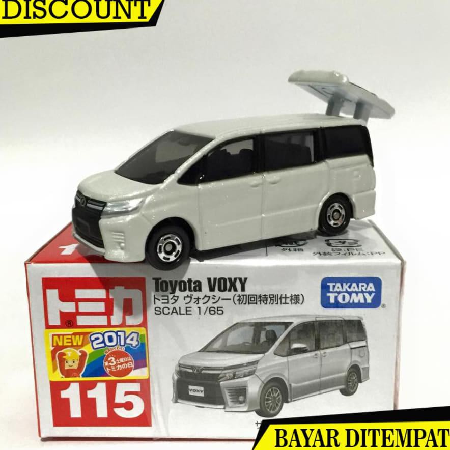 tomica toyota voxy