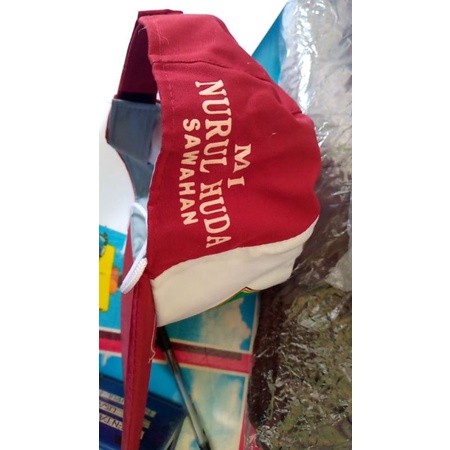 Topi sablon,Dasi SD sablon dan ikat pinggang SD