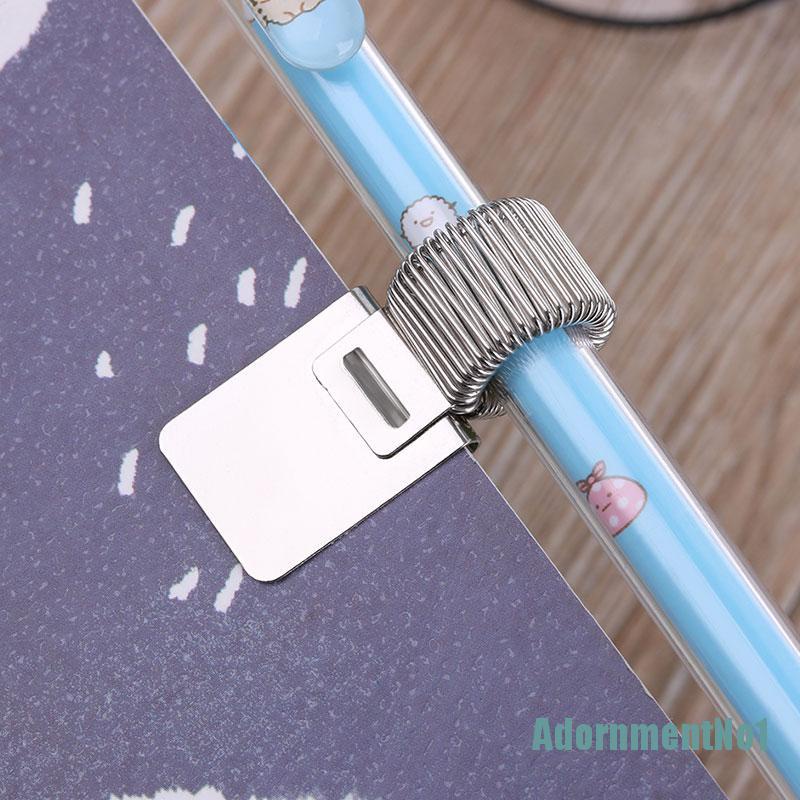 (AdornmentNo1) 1pc Klip Metal Elastis Holder Pulpen / Notebook