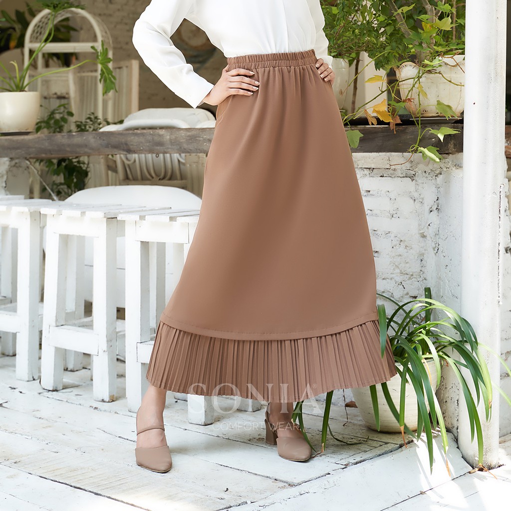 

Risya Skirt / Rok Panjang Hem Plisket / Rok Kerja Santai by SONIA / R1664