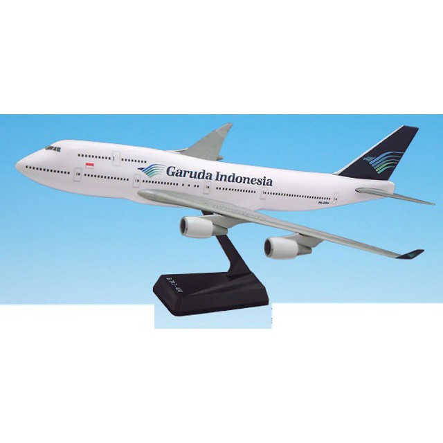 Diecast Pesawat Flight Miniatures 1/200 Garuda Indonesia 747-400