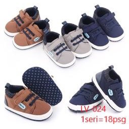 LOVE MOM SEPATU BOY &amp; GIRL / SEPATU BAYI