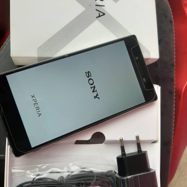 Sony Z5 Premium second