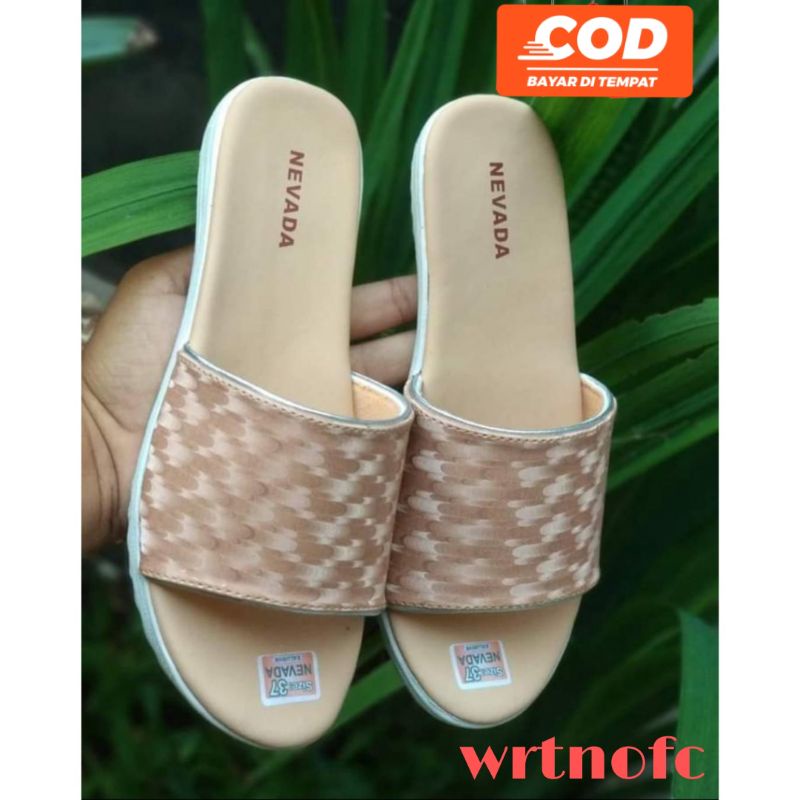 Sandal slop wanita nevada/sandal slop wanita terbaru