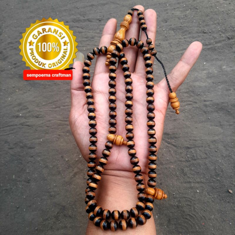 Tasbih Kayu Bertuah Muslim 99 Kombinasi 1 Butir 2 Kayu Bertuah Galih Kelor Hitam Dan Galih Kelor Ema