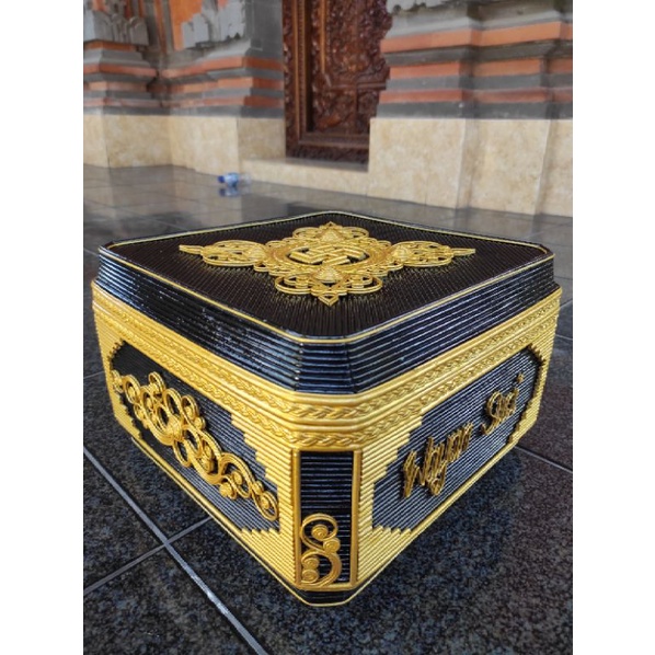 Keben segi 8 kecil warna dasar hitam motif ukiran l Kerajinan Khas Bali