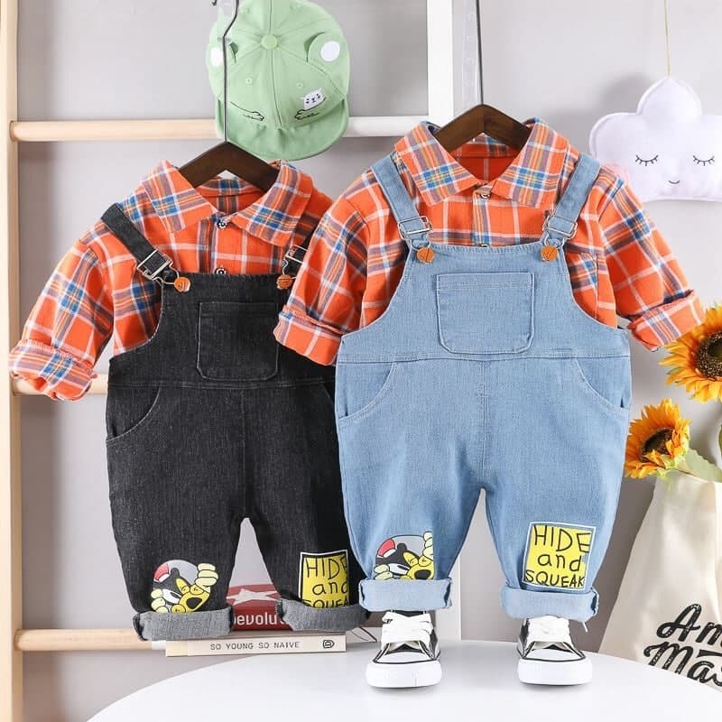 Promo !! Setelan overal anak cowok / Setelan anak laki - laki import/ Setelan overal hide and squeak ukuran 2-5 tahun
