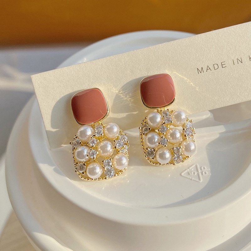 Anting Liontin Mutiara Persegi Mewah Ringan Prancis Anting-anting Wanita Hijau Zamrud Antik Kelas Atas-1