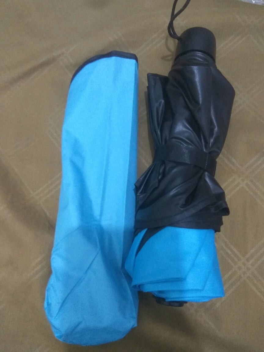 Payung Lipat / Umbrella Payung Magic 3d Dengan Motif Yang Muncul Ketika Basah Hujan