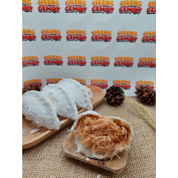 

Cireng isi ayam suwir viral Pedas