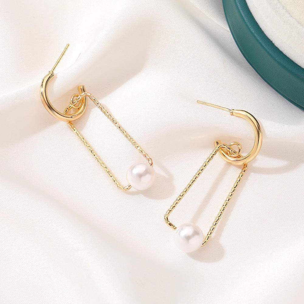 Fashion ladies style pearl geometric earrings niche light luxury hollow rectangular earrings retro art earrings