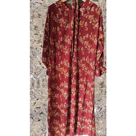 Gamis Plisket Bunga Maroon
