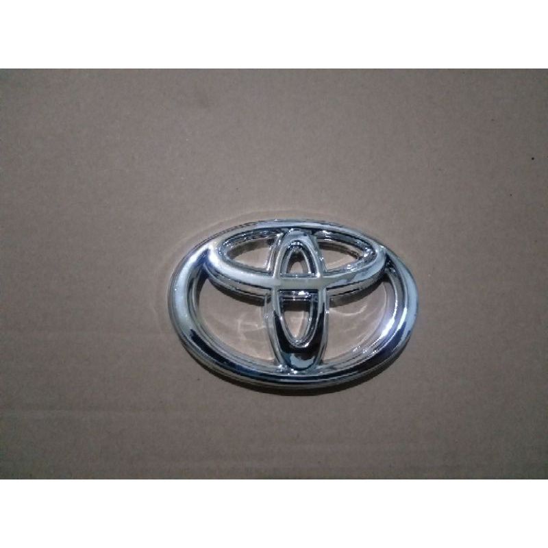 LOGO EMBLEM TOYOTA KIJANG GRAND KRISTA DEPAN
