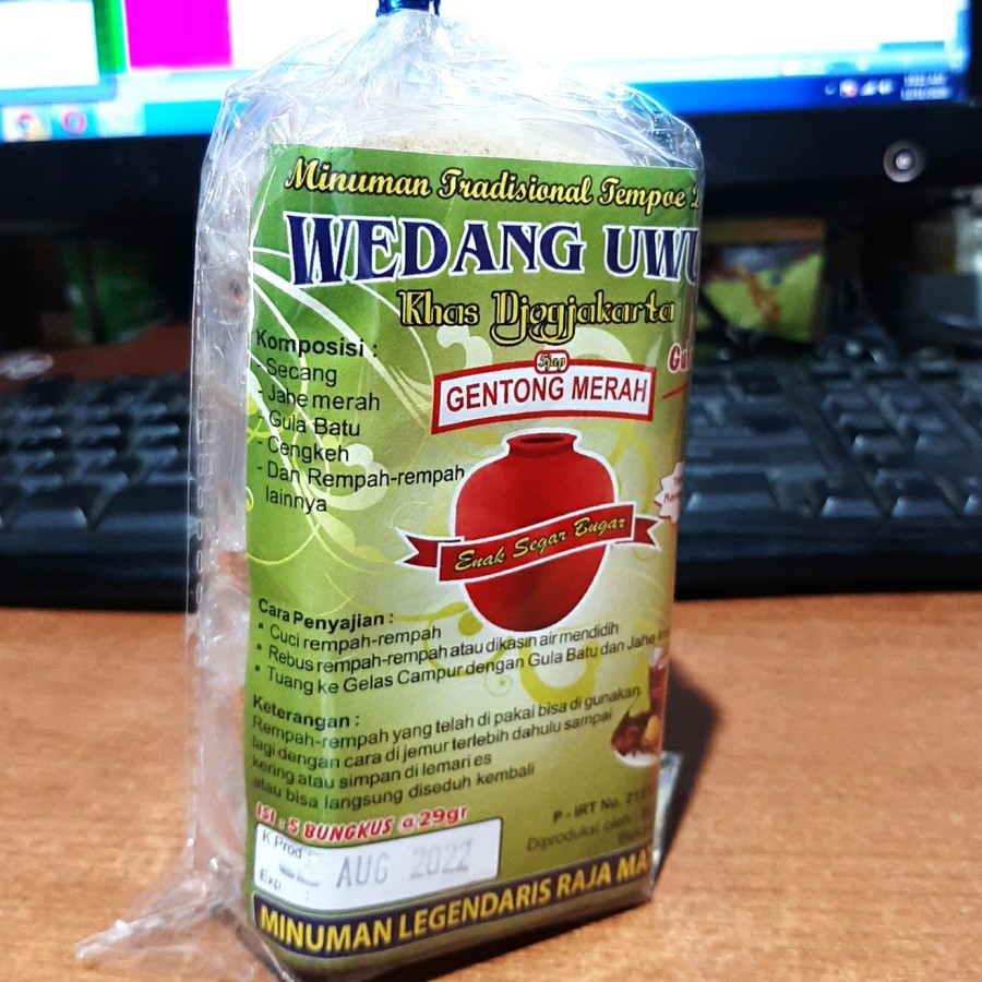 

Wedang Uwuh minuman tradisional original