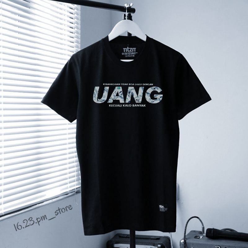 Kaos Kebahagiaan tidak bisa dibeli dengan uang