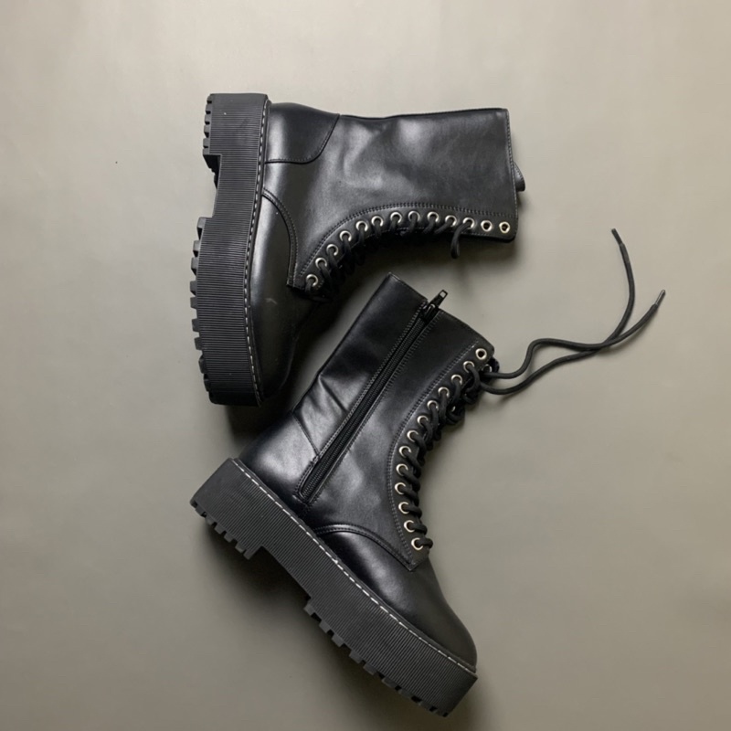 Preloved boots hnm
