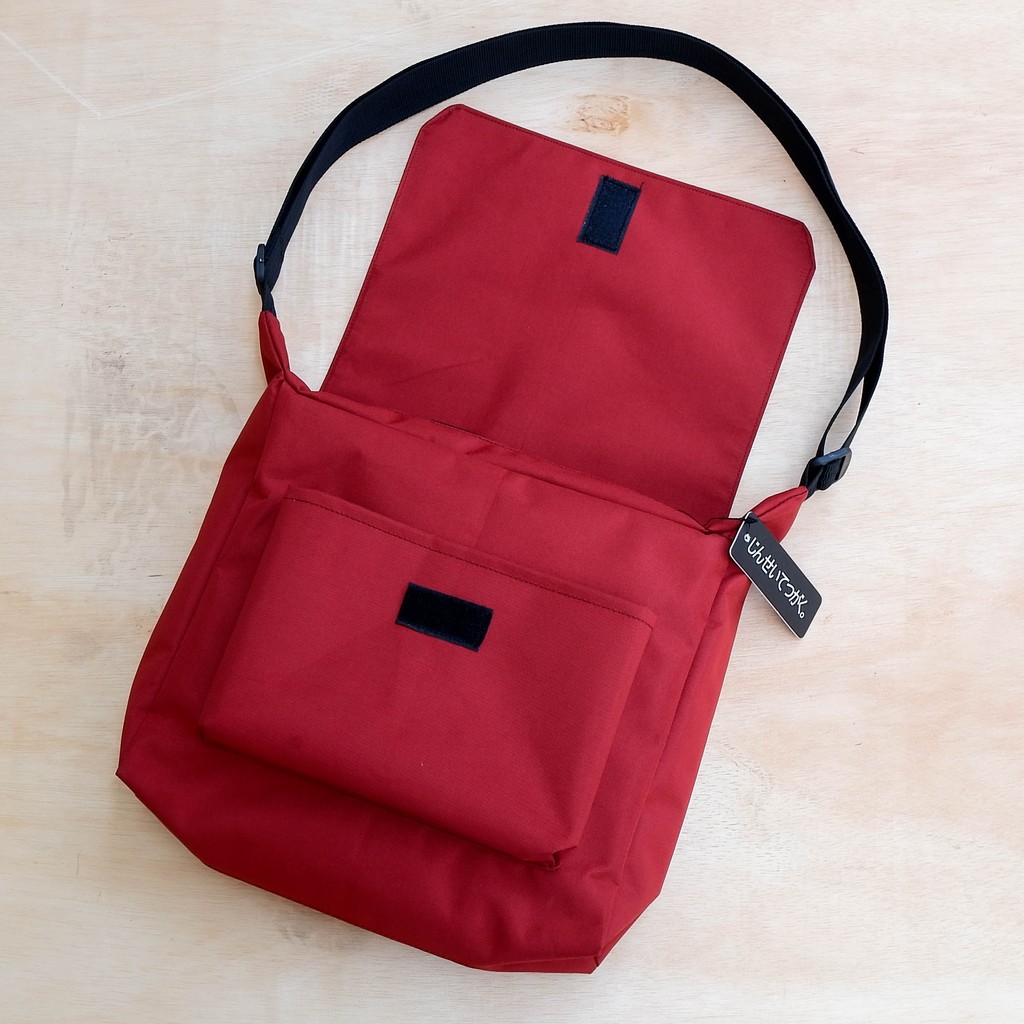 Tas Selempang Pria Lipat  Merah