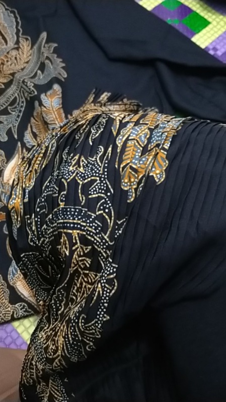 Batik Couple / Baju Batik Couple / Batik Set / Batik Lengan Panjang / Rok Set