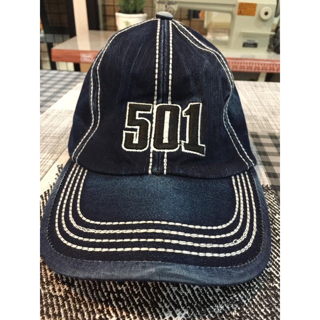 Topi Jeans Motif- 501